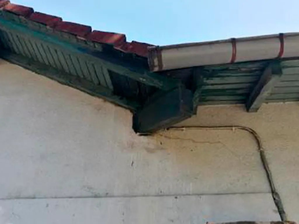 reforma de eficicios locales municipales 18