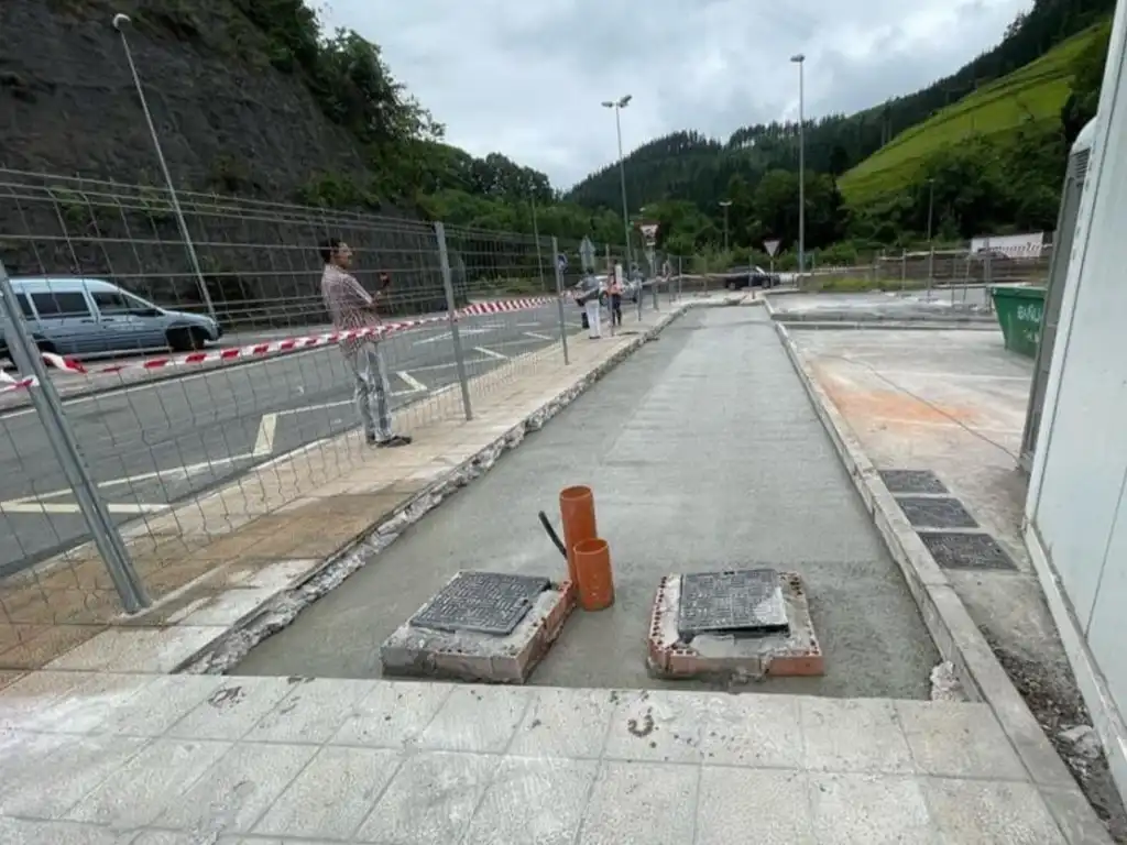 acondicionamiento de estacion de autobuses y banos 6