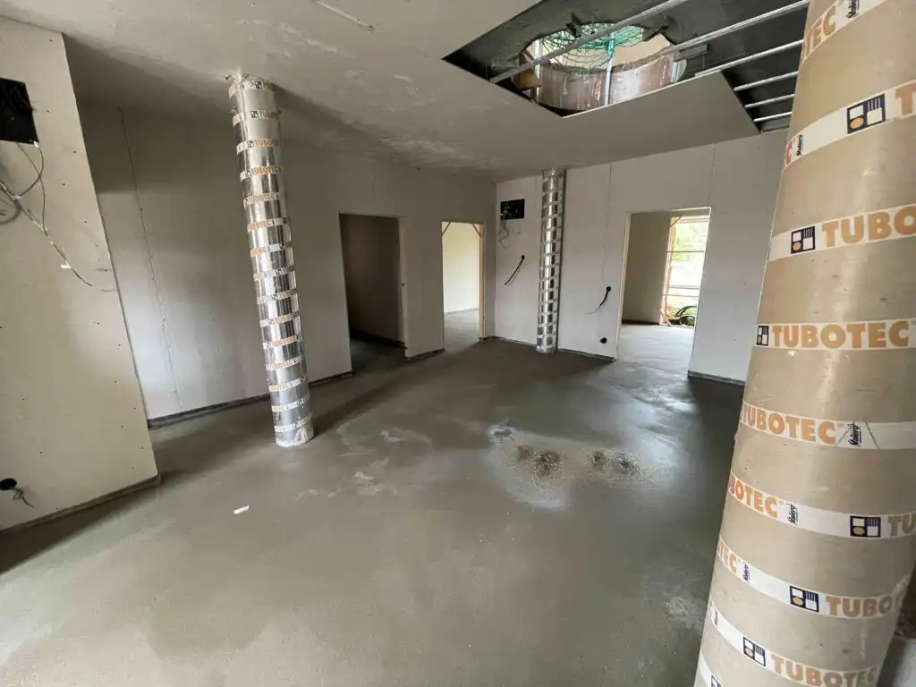 edificio para ayuntamiento 13