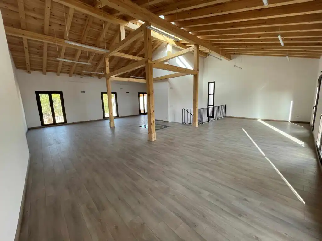 edificio para ayuntamiento 17