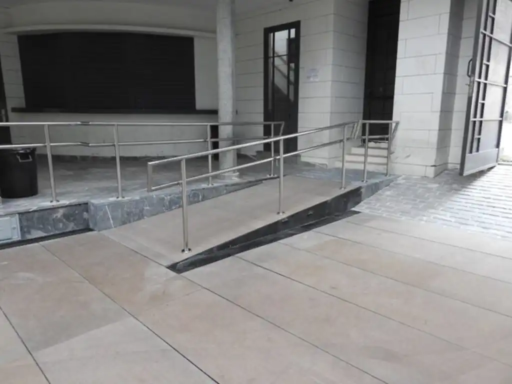 gimnasio y entarimado 8