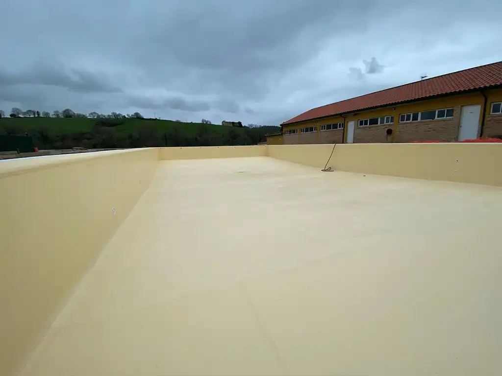 reforma de vasos de piscinas y urbanizacion de complejo deportivo 11