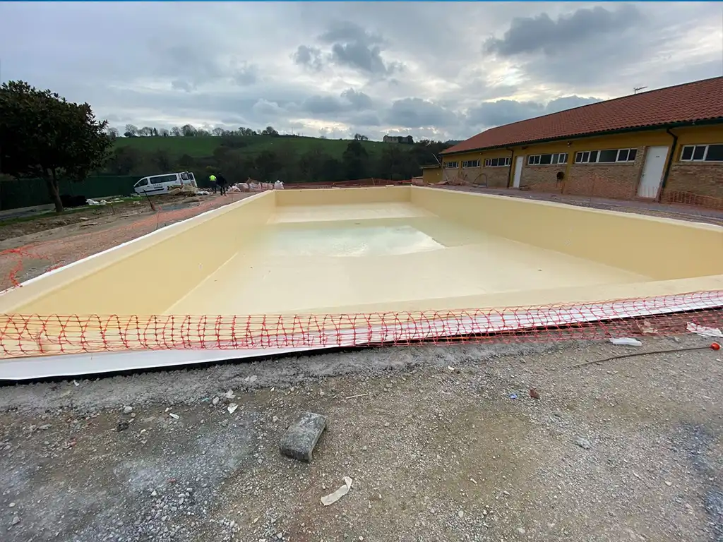 reforma de vasos de piscinas y urbanizacion de complejo deportivo 3