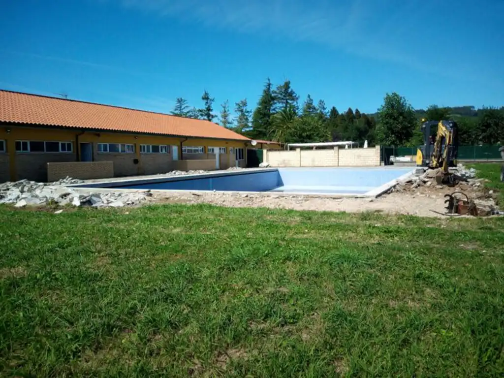 reforma de vasos de piscinas y urbanizacion de complejo deportivo 5