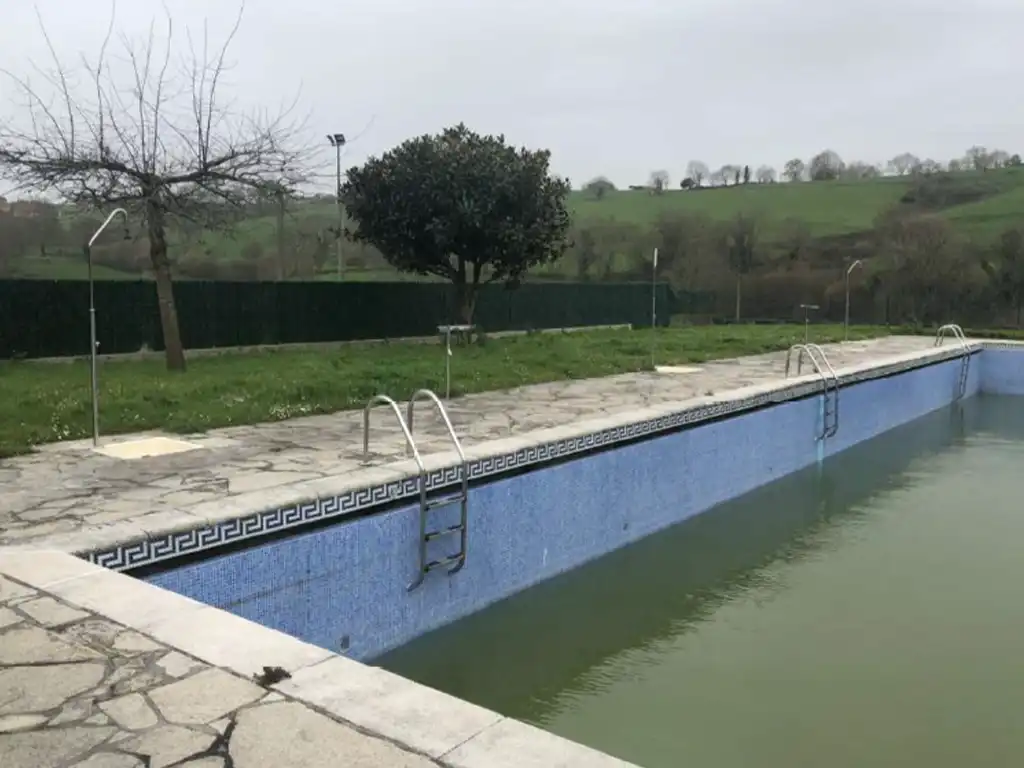 reforma de vasos de piscinas y urbanizacion de complejo deportivo 8