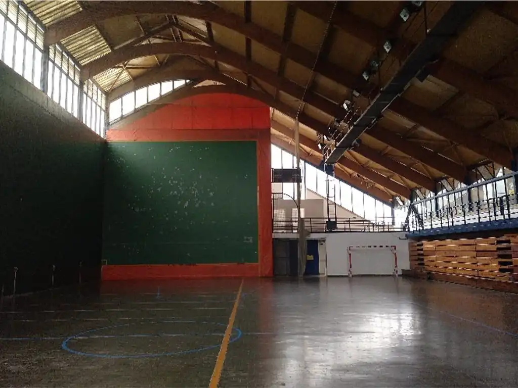 reforma y amplificacion de polideportivo 7