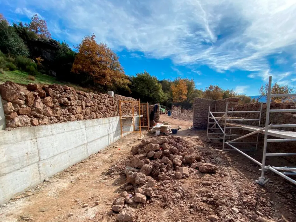 rehabilitacion de caban╠aa ganadera 13