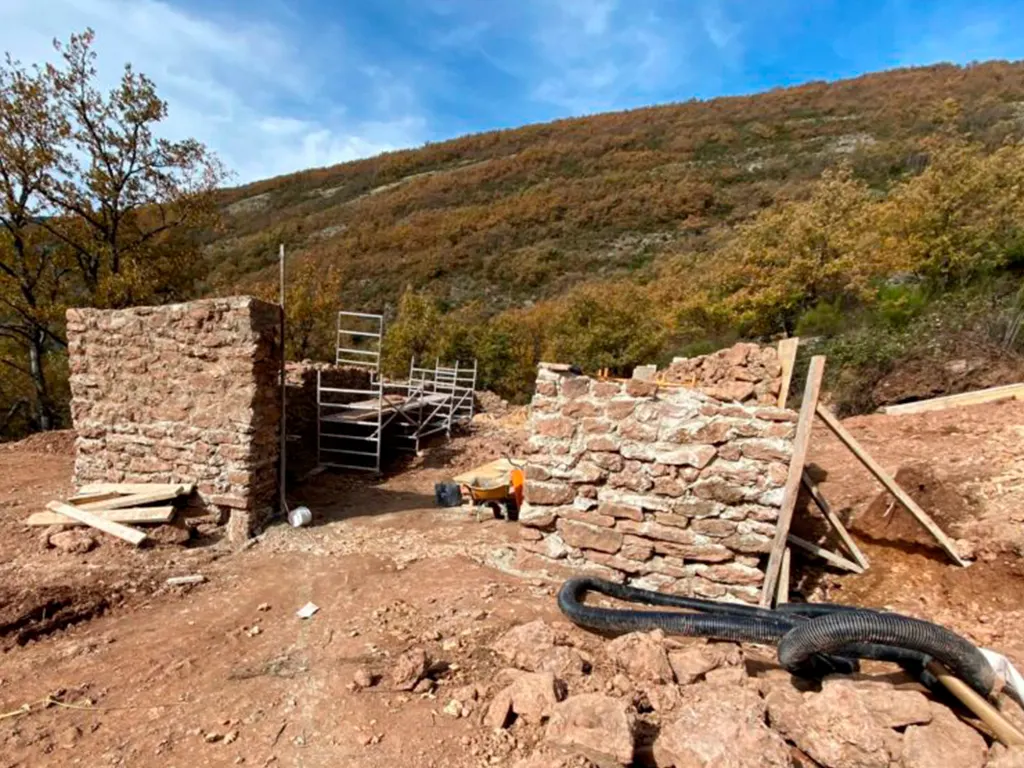 rehabilitacion de caban╠aa ganadera 14