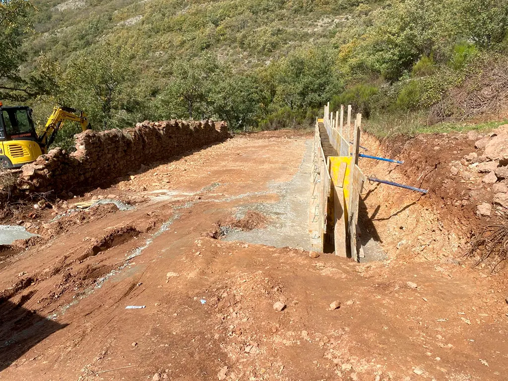 rehabilitacion de caban╠aa ganadera 15