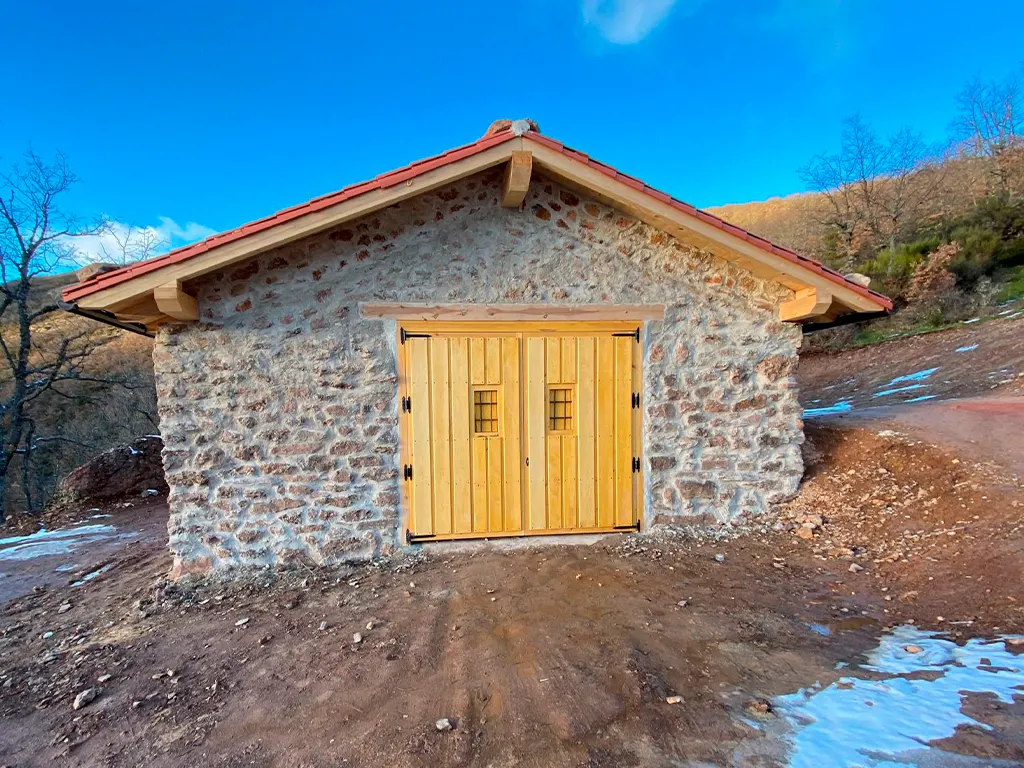 rehabilitacion de caban╠aa ganadera 21