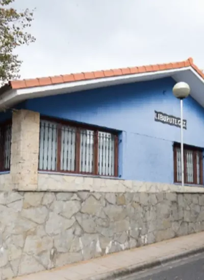 Reforma y adecuacion de edificio para consultorio medico 5