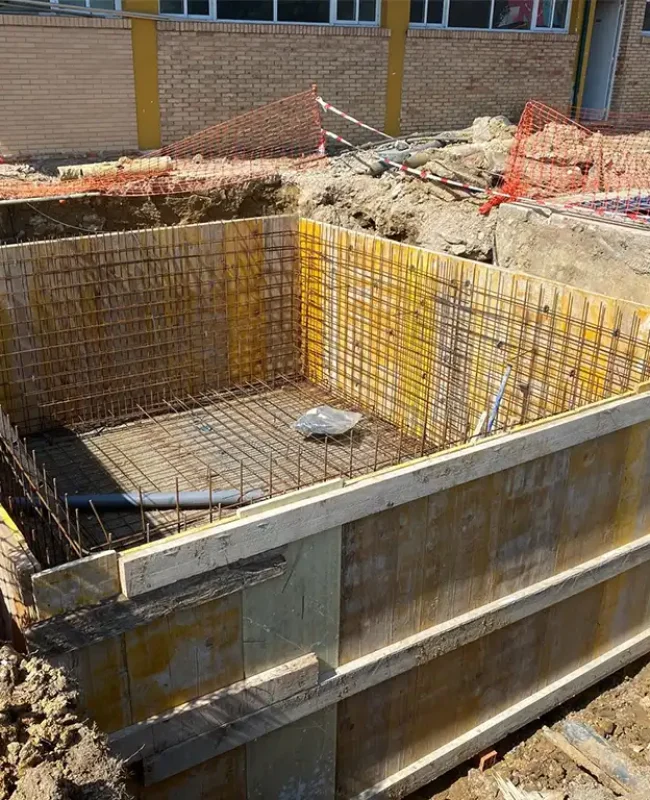 reforma de vasos de piscinas y urbanizacion de complejo deportivo 18